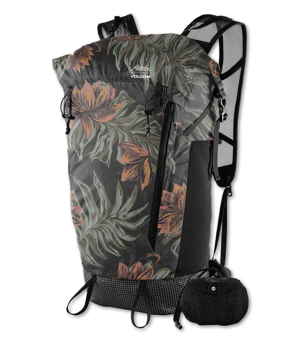 Volcom Men's Freerain 22 Wp Backpack - Image 3